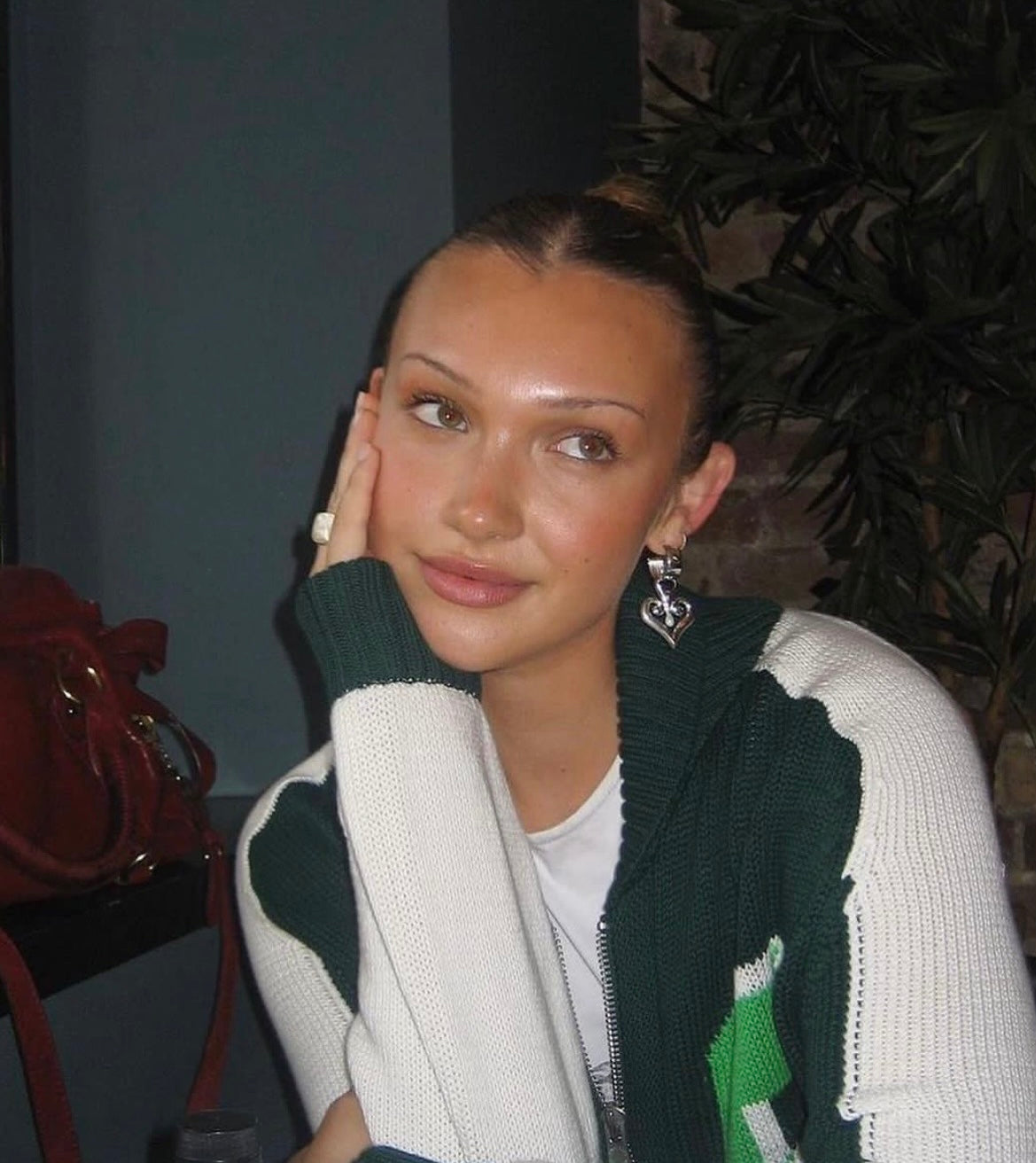 Jasmine Gee ft. The Bella Earrings
