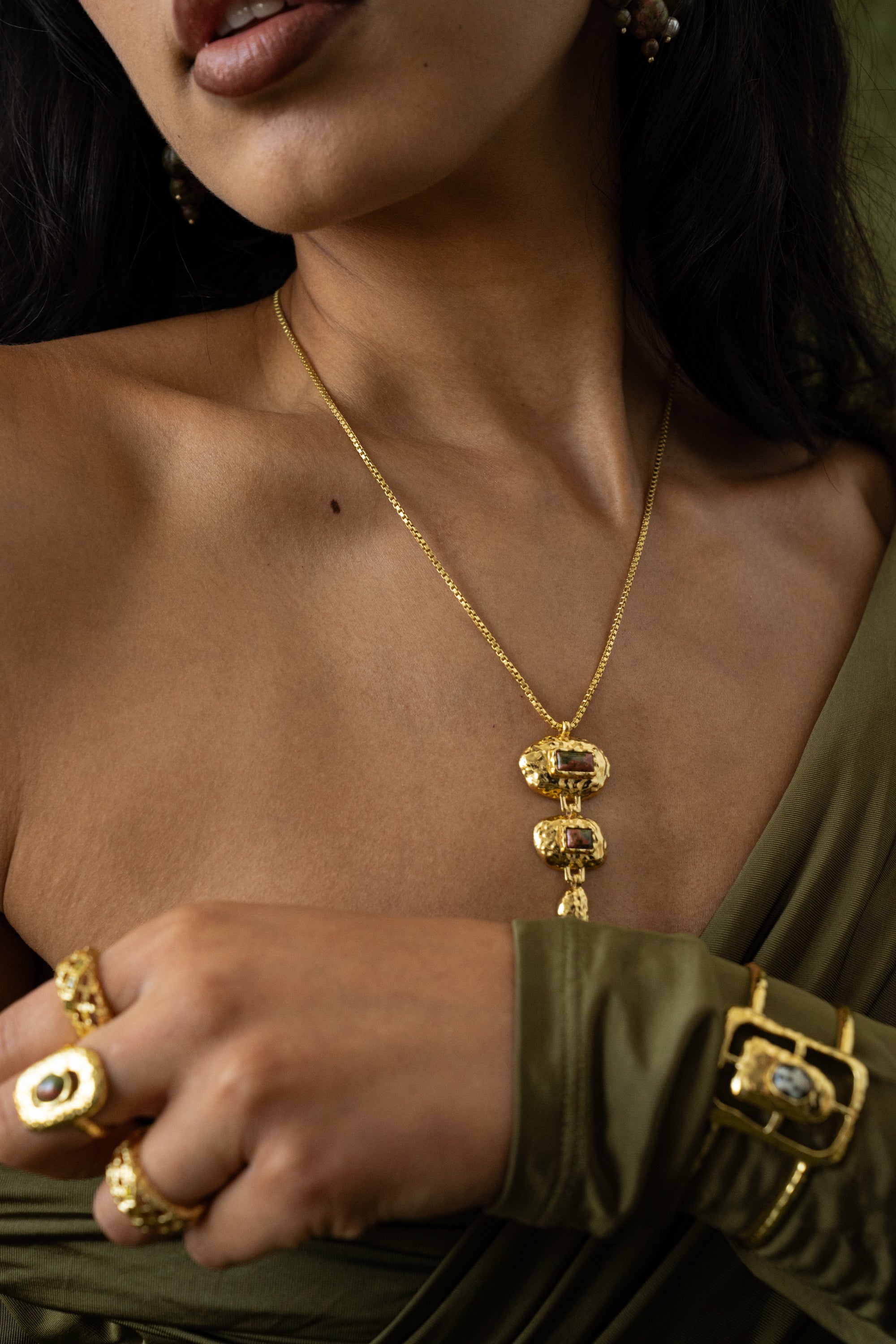 OLIVE NECKLACE GOLD — Mountain & Moon ODYSSEY W26 campaign