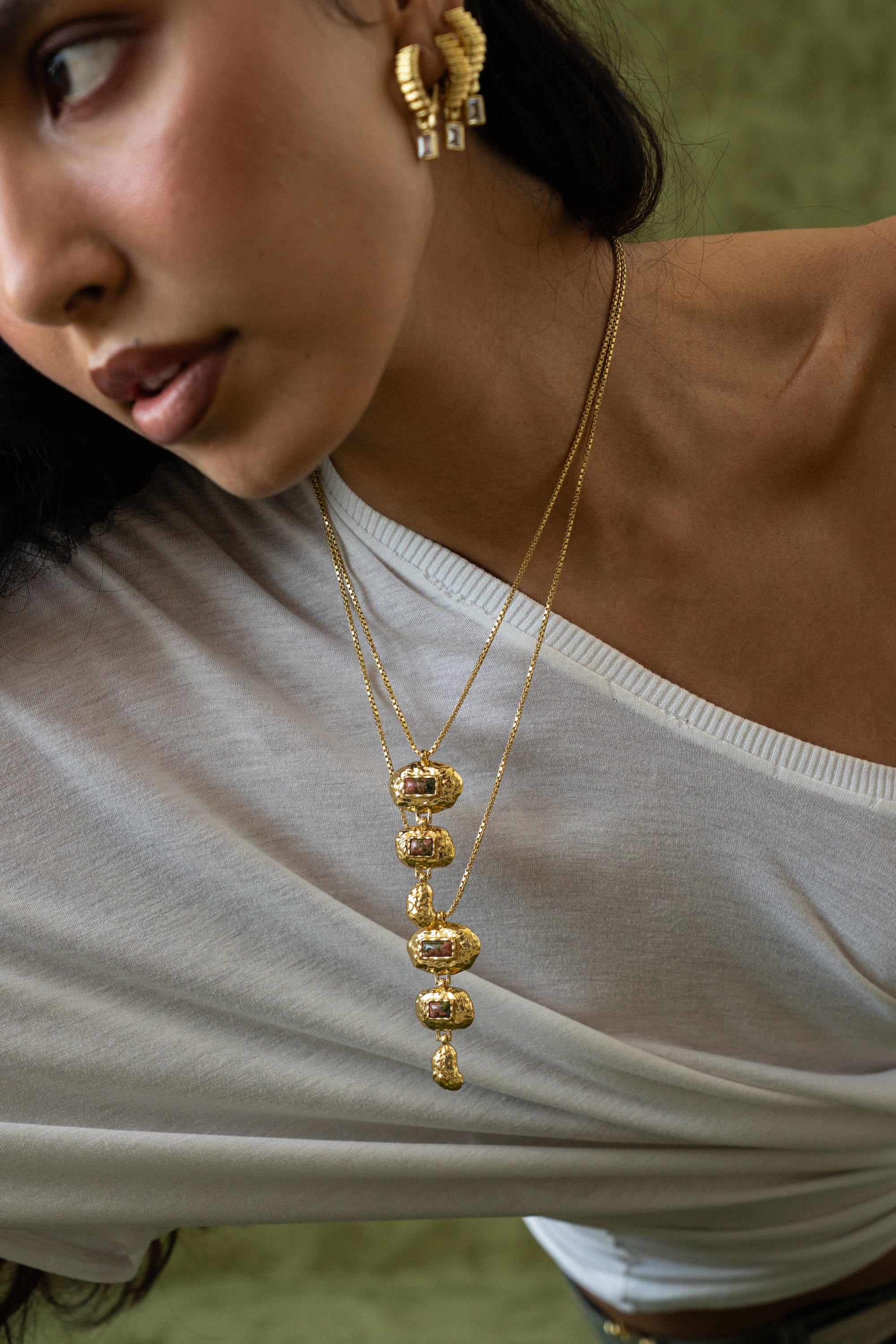 OLIVE NECKLACE GOLD — Mountain & Moon ODYSSEY W26 campaign