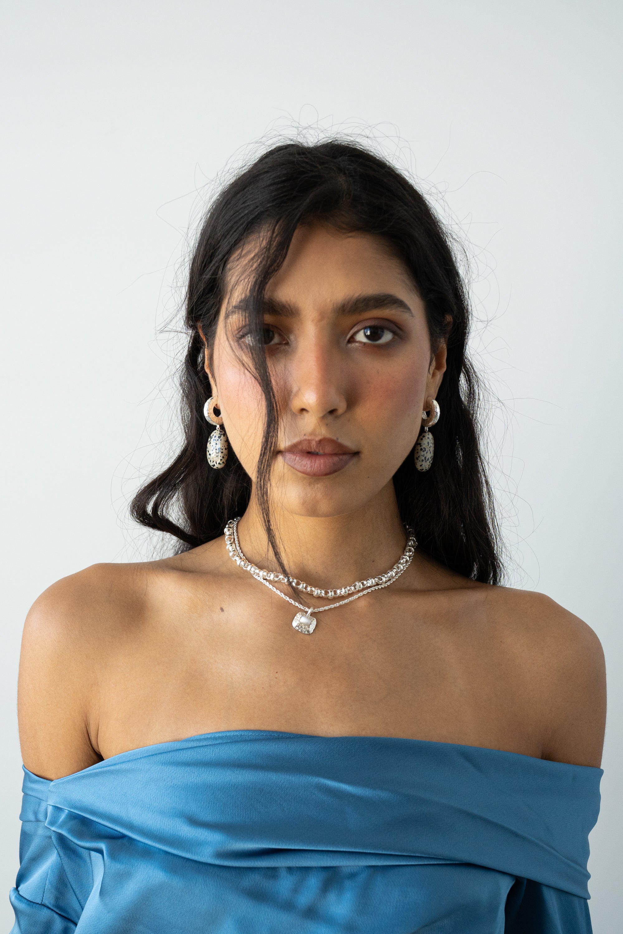 GEORGIA EARRINGS SILVER — Mountain & Moon ODYSSEY W26 campaign
