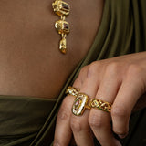 MONIQUE RING | GOLD
